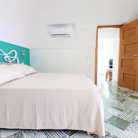 Mary'S Apartments - De Vivo Realty 마사루브렌세 외부 사진