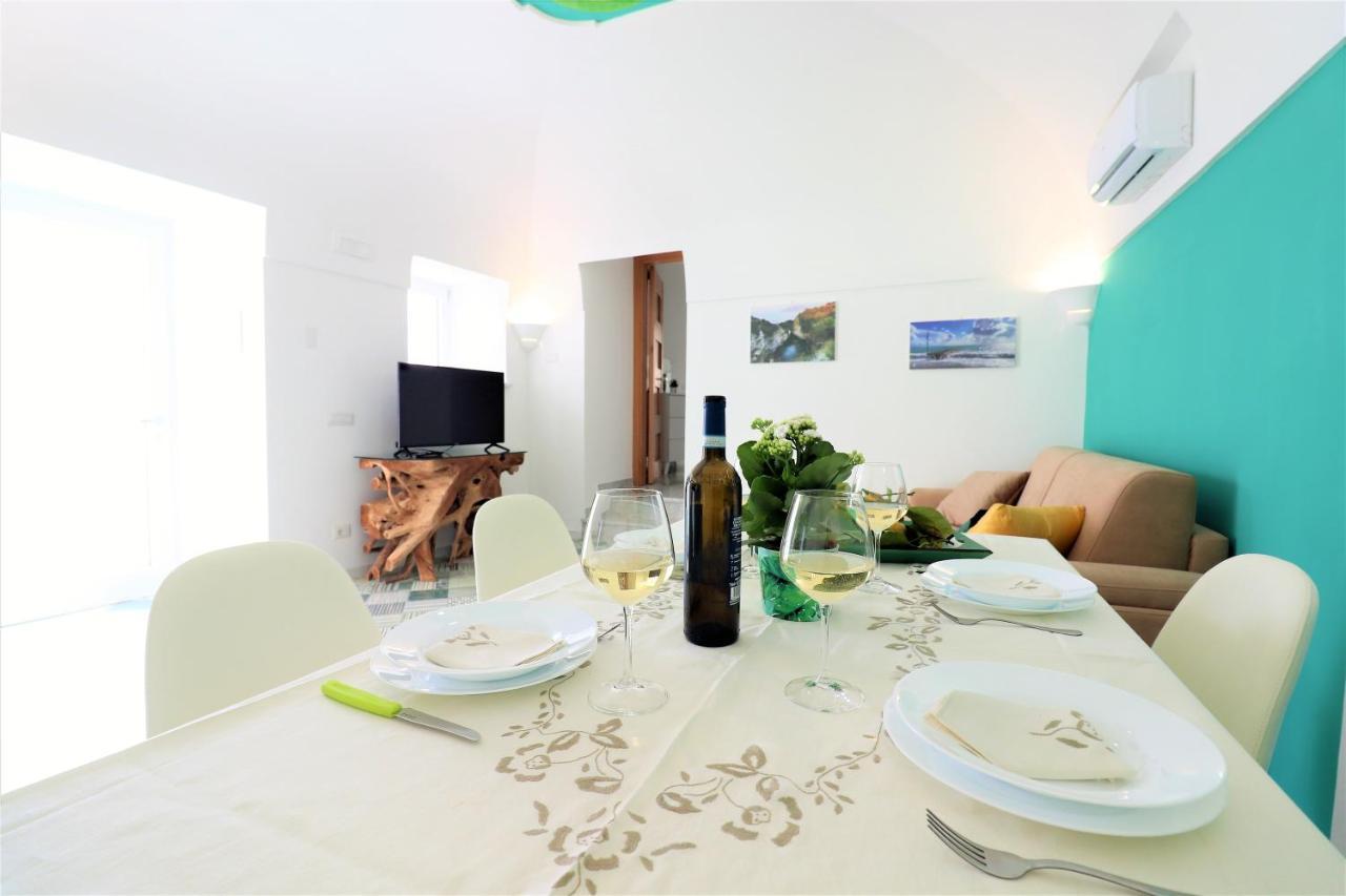 Mary'S Apartments - De Vivo Realty 마사루브렌세 외부 사진