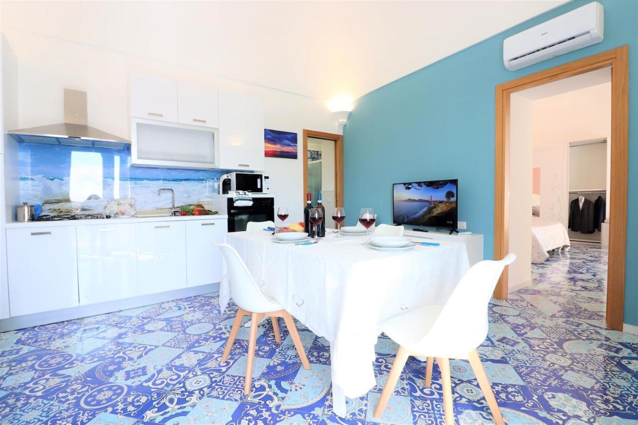 Mary'S Apartments - De Vivo Realty 마사루브렌세 외부 사진